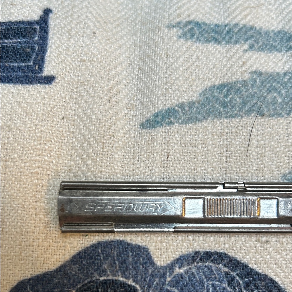 Vintage Speedway File Fastener - Picture 3 of 5